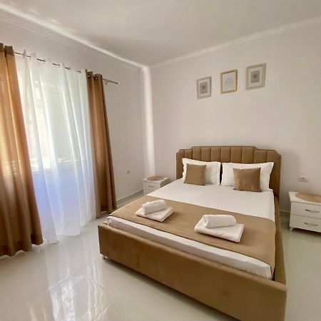 Ona Apartament Sarandë Eksteriør billede
